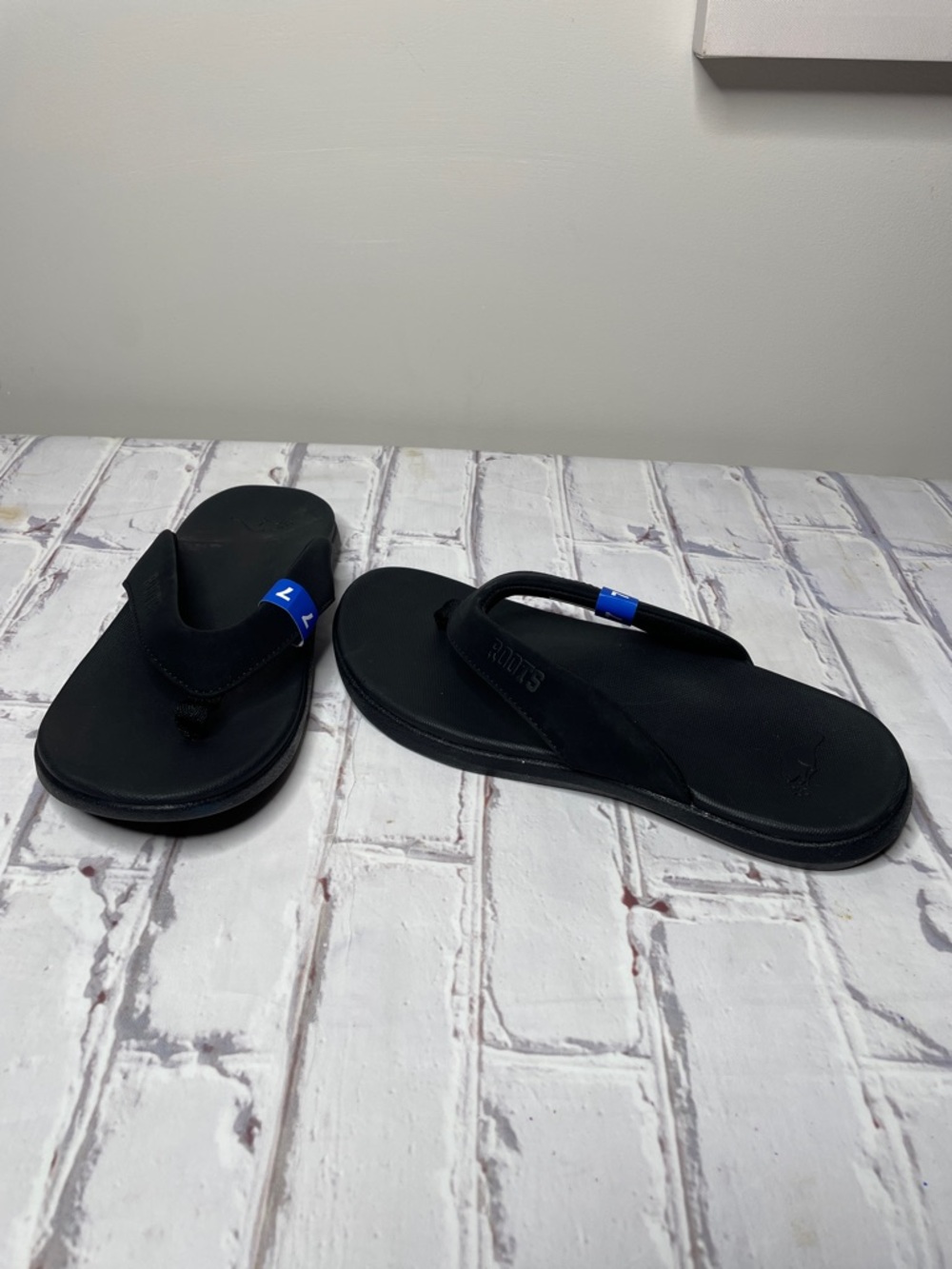 Roots Black Flip Flop Sandals